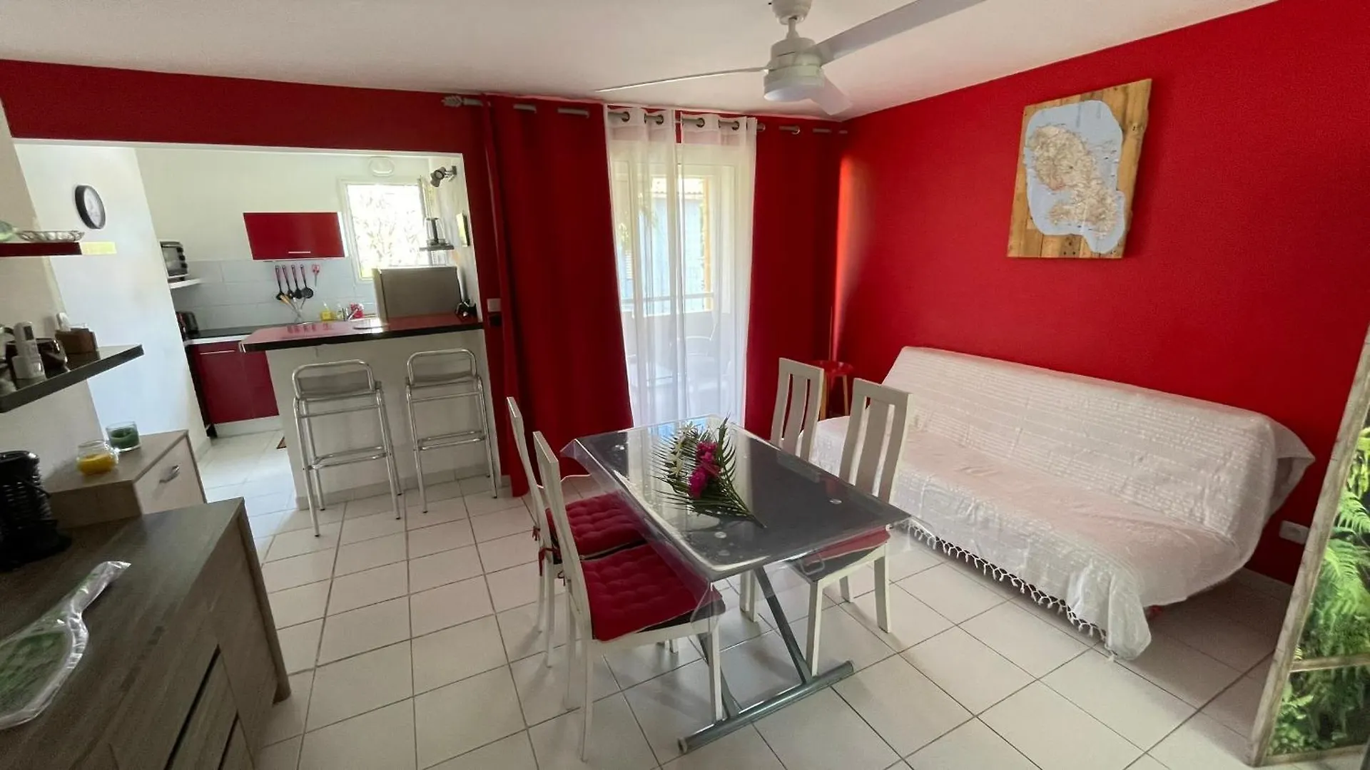 Meuble Piscine A Sainte Anne Apartman  Sainte-Anne